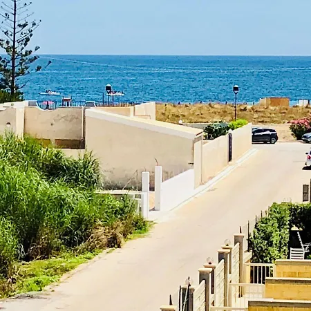 Acquamarina Holiday home *